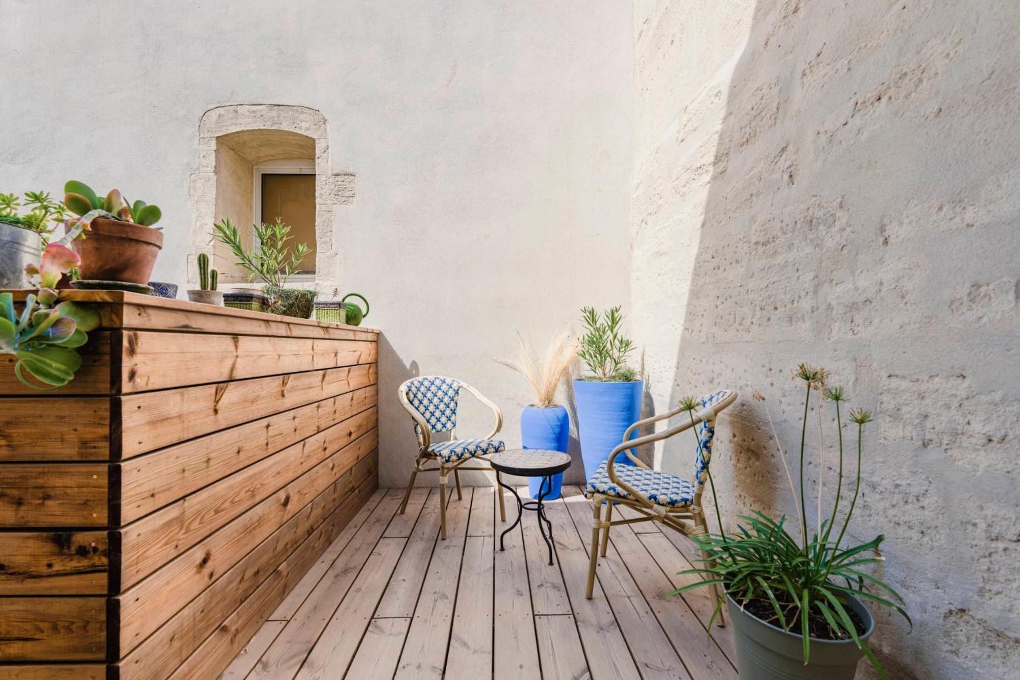 Bed & Breakfast Le Petit - & A Deux Pas Du Pont D'avignon Et Du Palais Des Papes